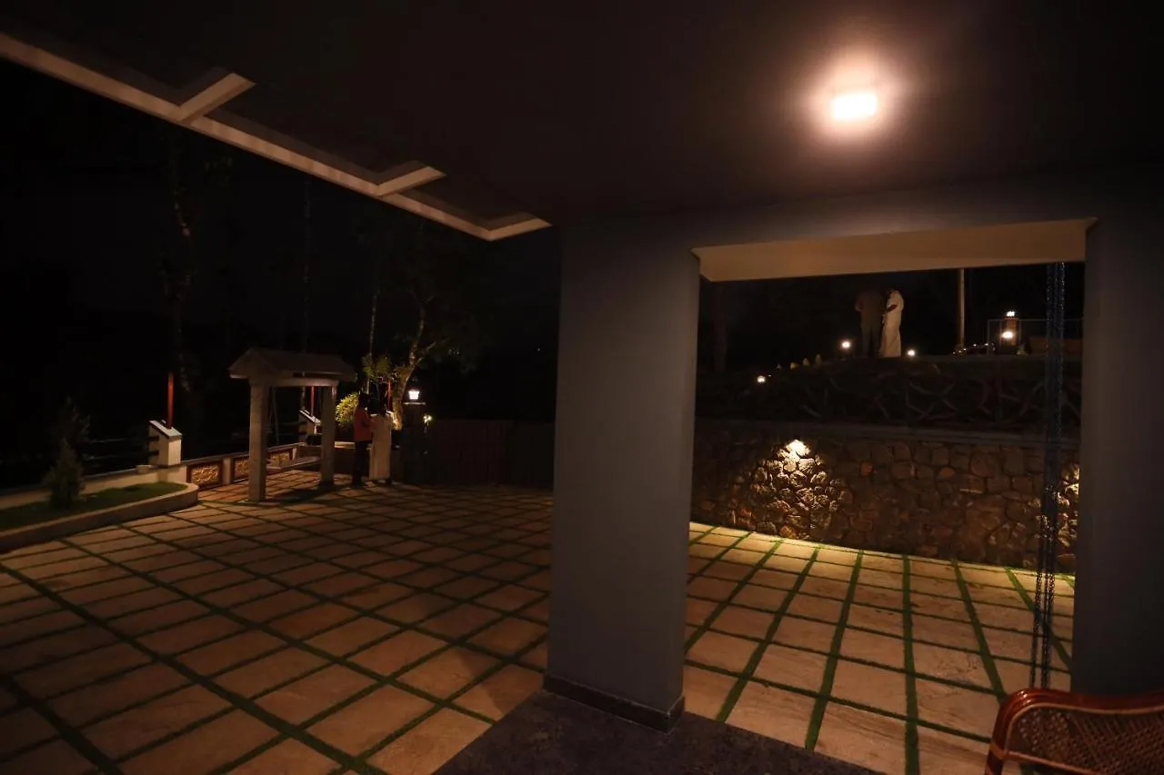 Diga Vista Lake View 4Bhk Swimming Pool Cottage Munnar