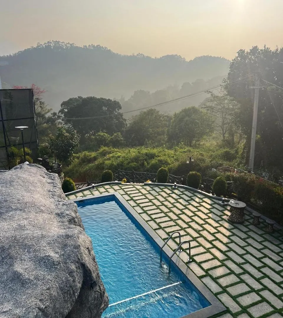 Diga Vista Lake View 4Bhk Swimming Pool Cottage Munnar India